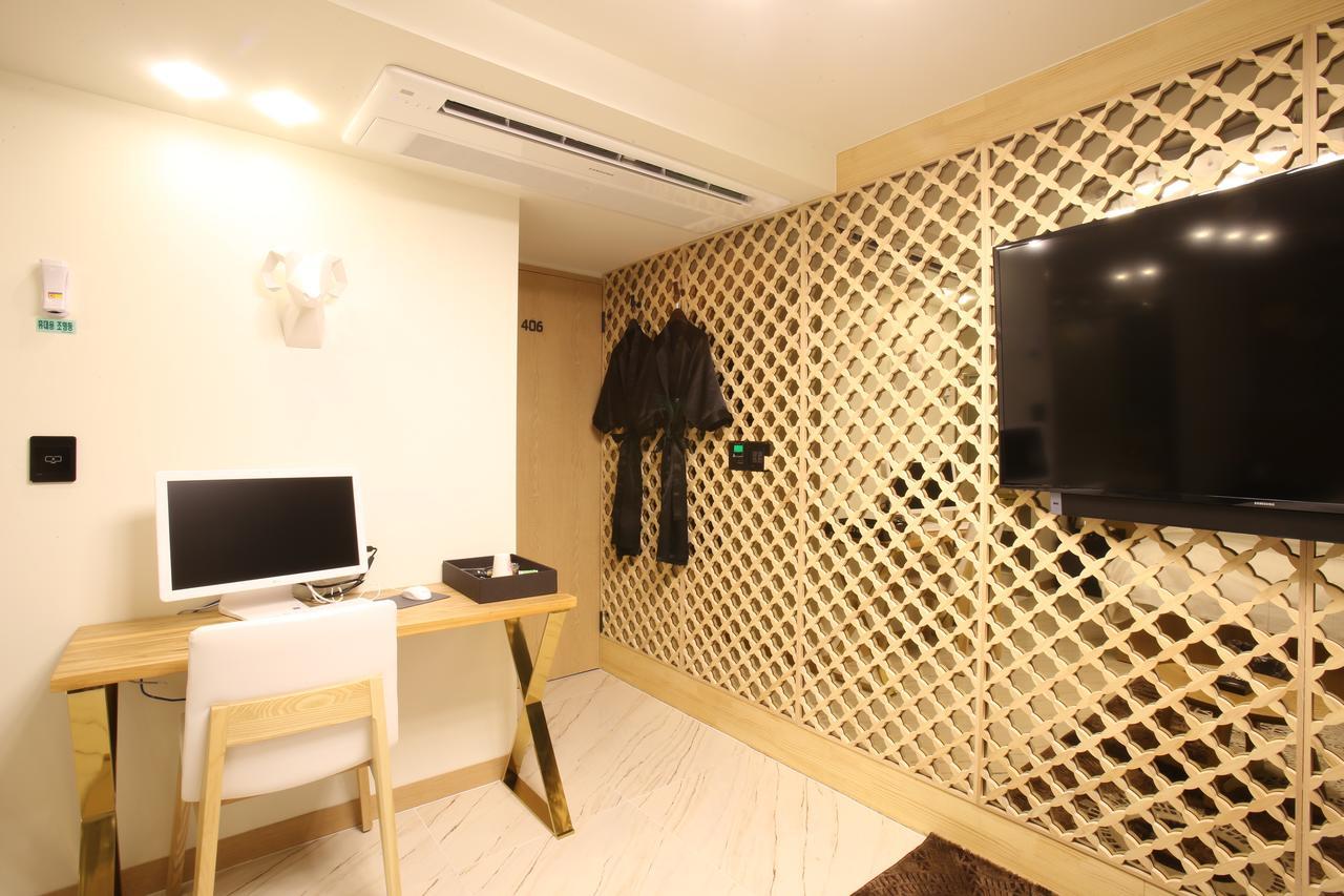 Guri Cello Hotel מראה חיצוני תמונה