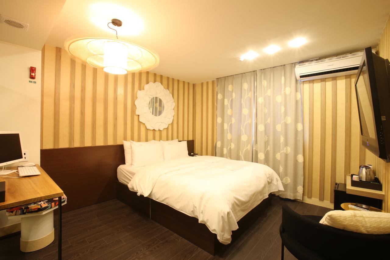 Guri Cello Hotel מראה חיצוני תמונה